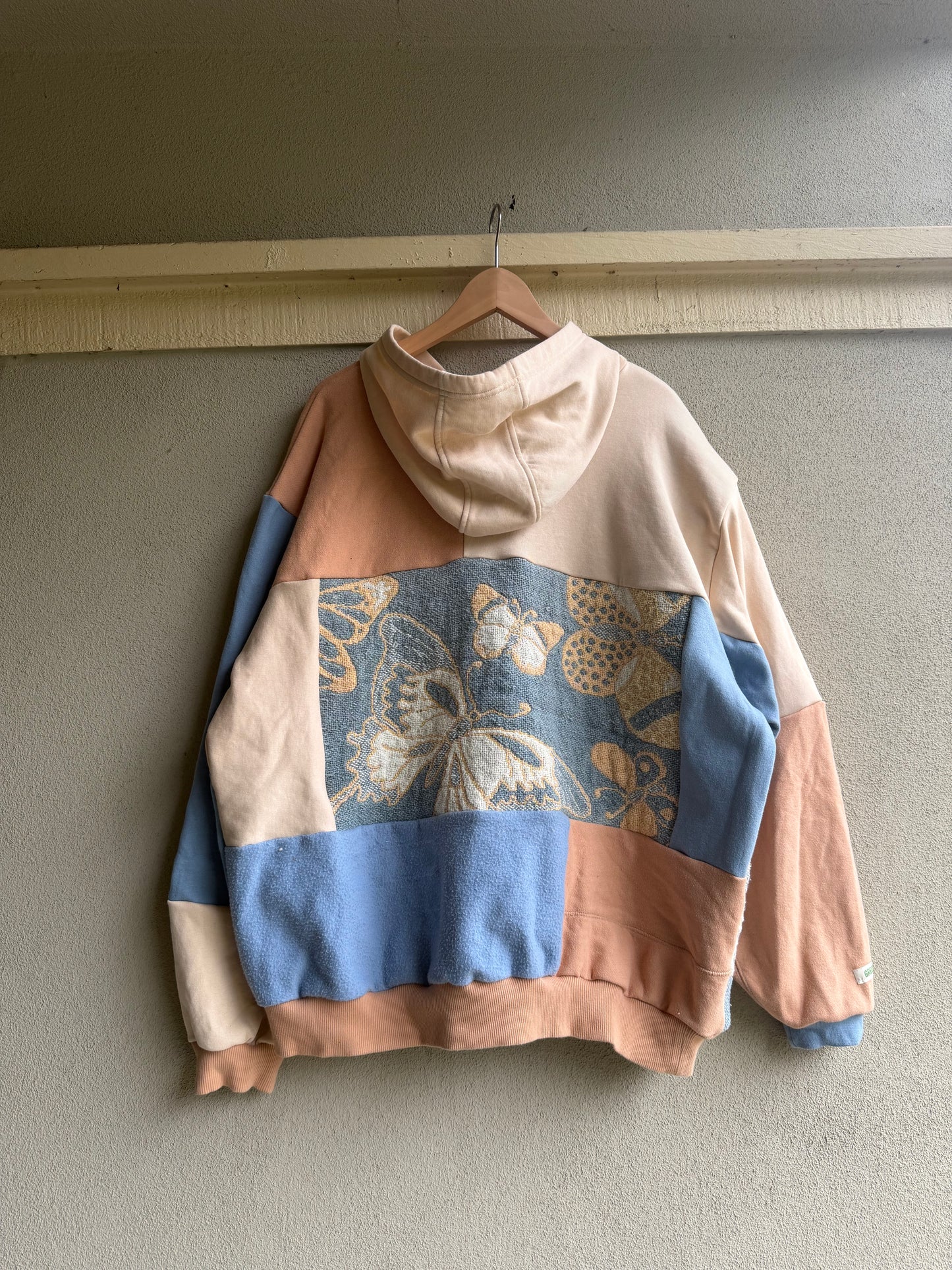 Peach Butterfly (XS-XXL)