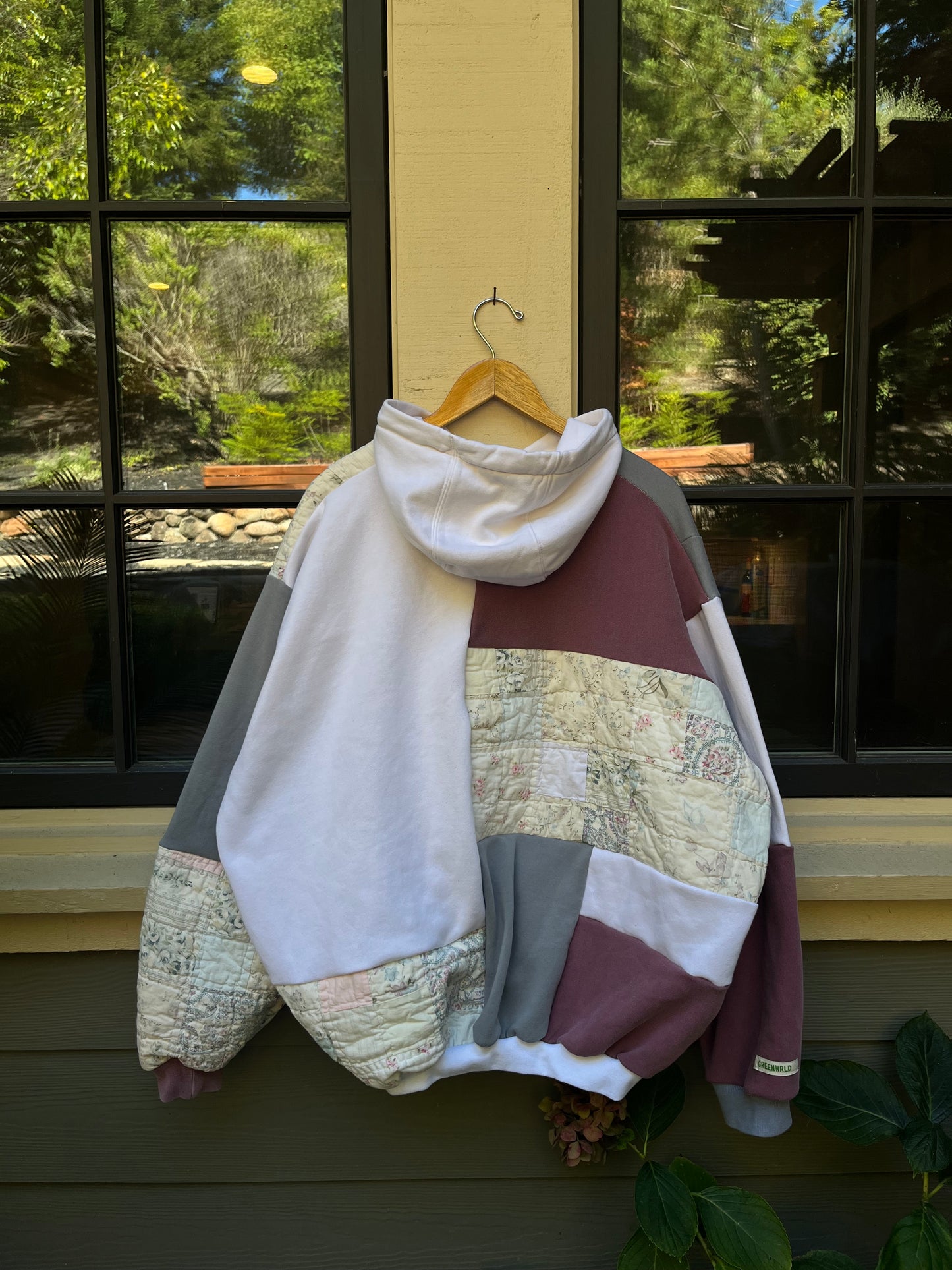Paisley Bandana Quilt x Nike (XS-XXL)