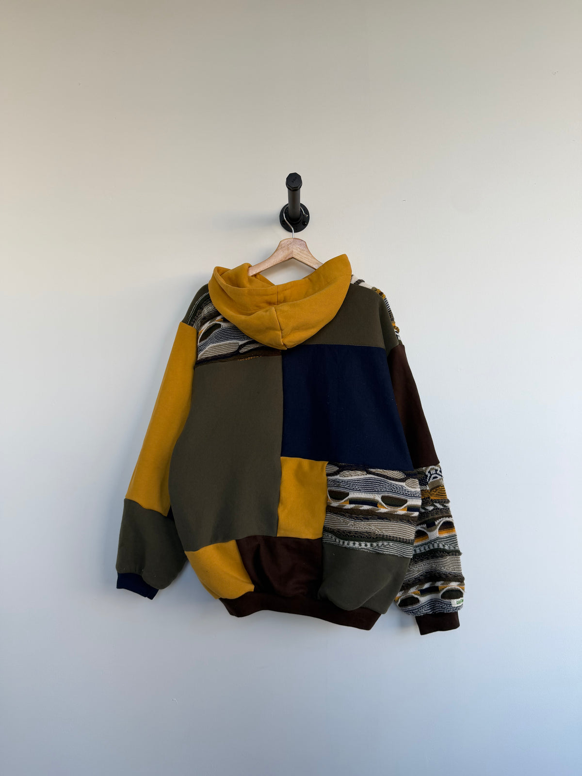 Staying Still (XL)
