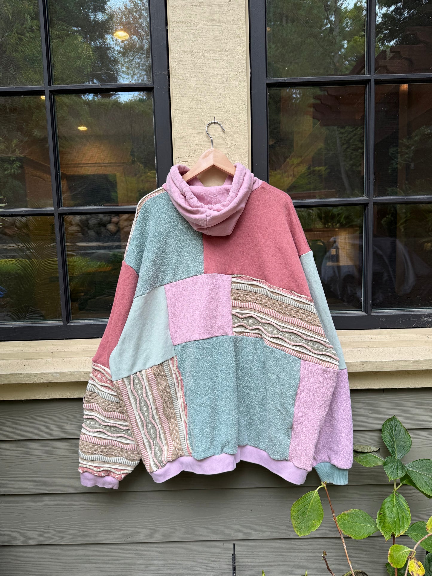 Ariana Grande (XS-XXL)