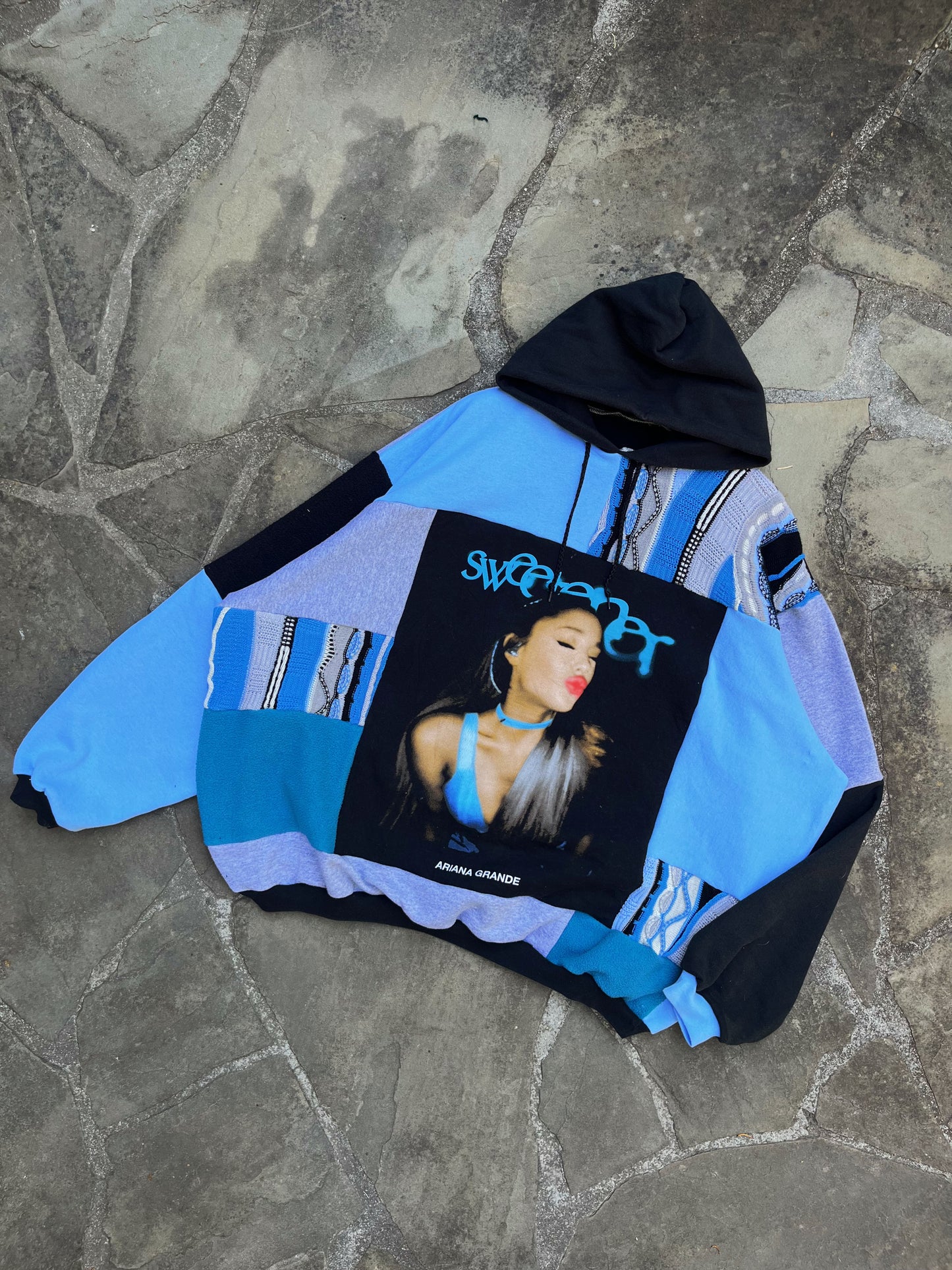 Ariana Grande (XS-XXL)