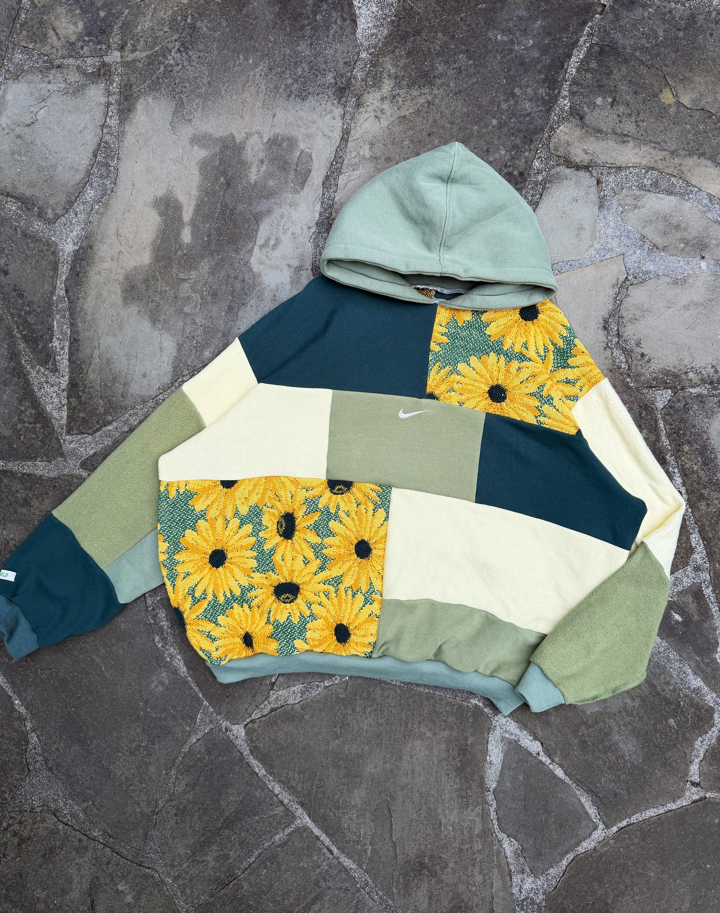 Sage Daisies (XS-XXL)